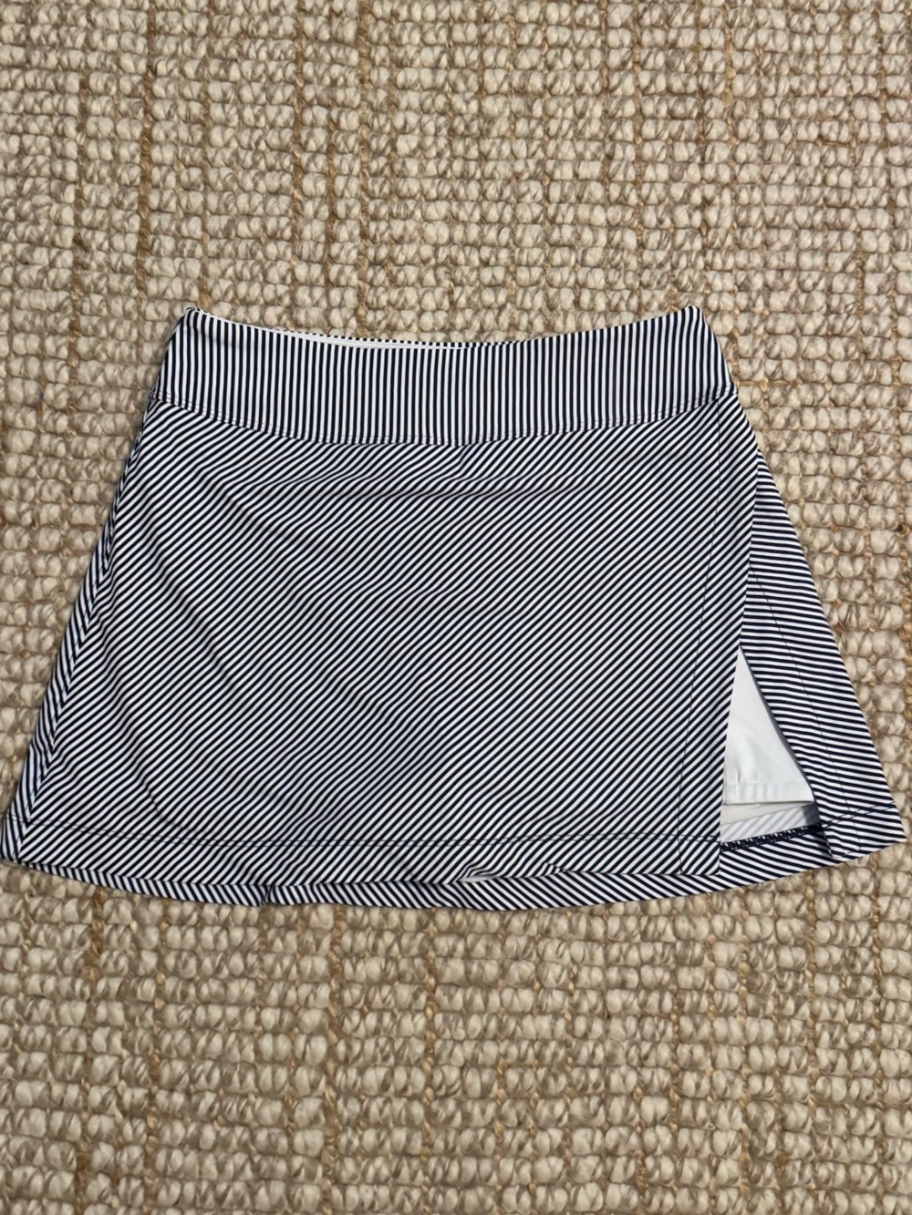Southern Tide Aveiro performance women’s athletic skort